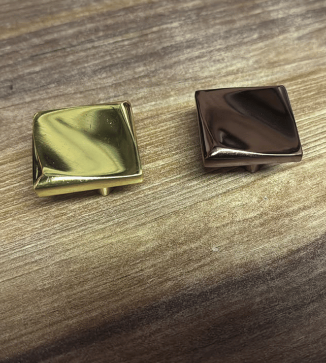 Decorative furniture knob